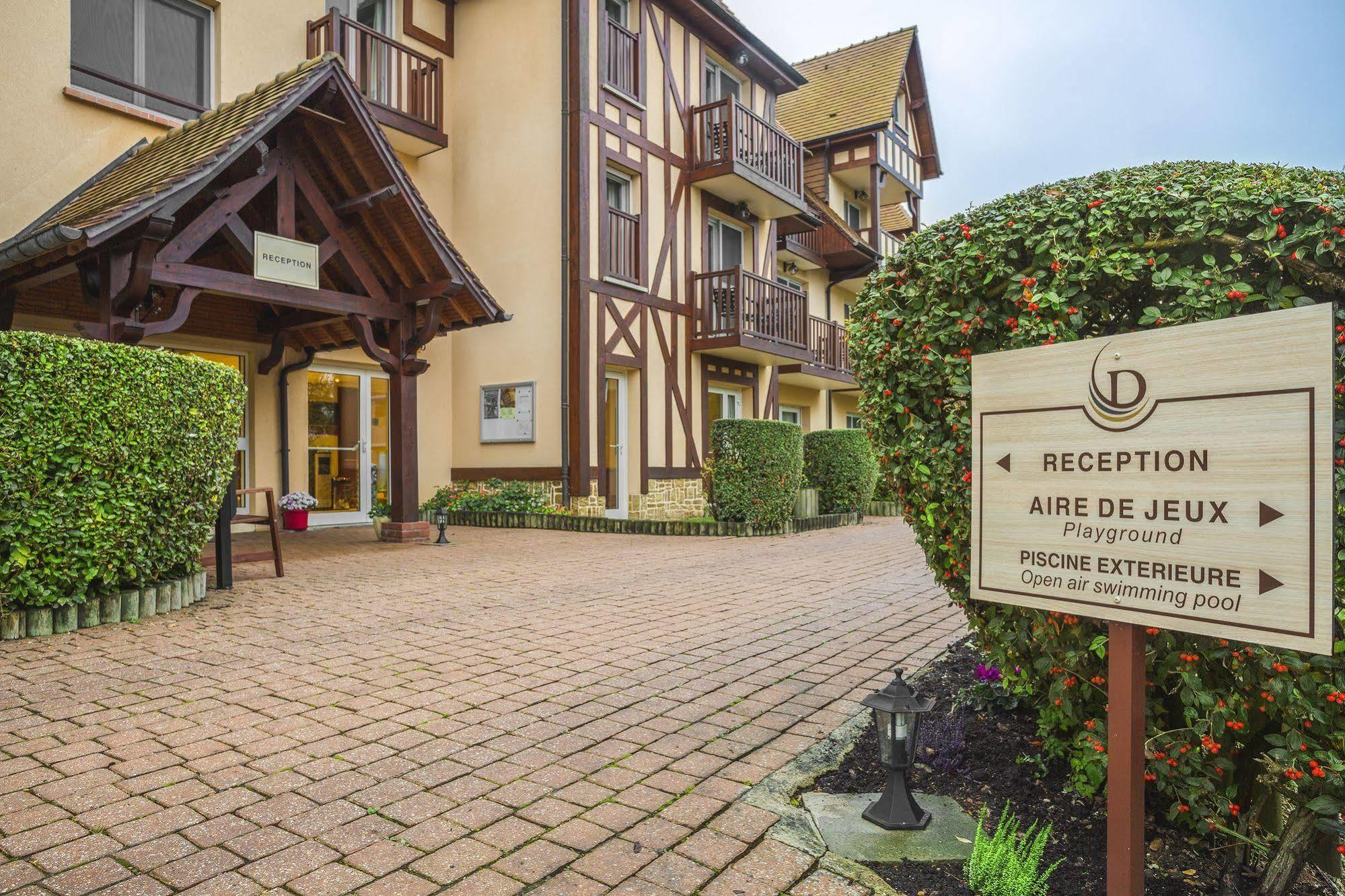 Karma Manoir Des Deux Amants Aparthotel Connelles Exterior foto